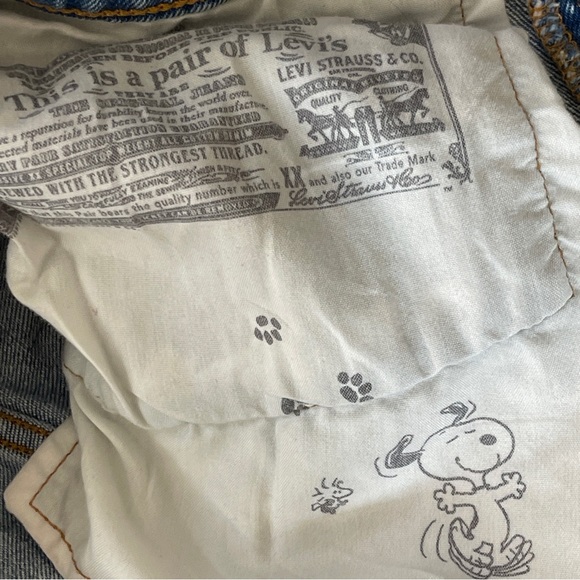 Levi's 501 Peanuts Denim Shorts Size 25 Snoopy Woodstock Button Fly Yellow Tab - Picture 11 of 11